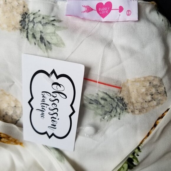 BuddyLove Havana Fluttered Sleeve Pineapple Top Sm - Picture 9 of 9